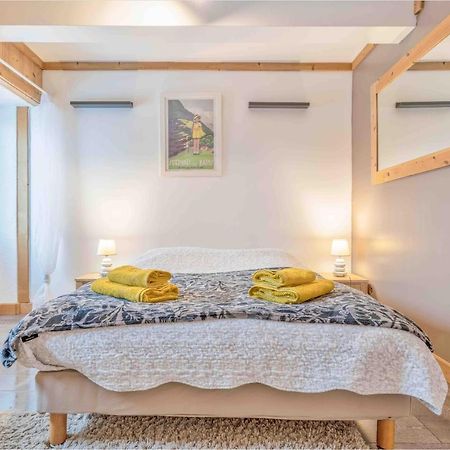 Chambre Independante Avec Salle De Bain Independante Au Rdc D Un Chalet A 25 Kms Chamonix Сен-Жерве-ле-Бен Екстер'єр фото
